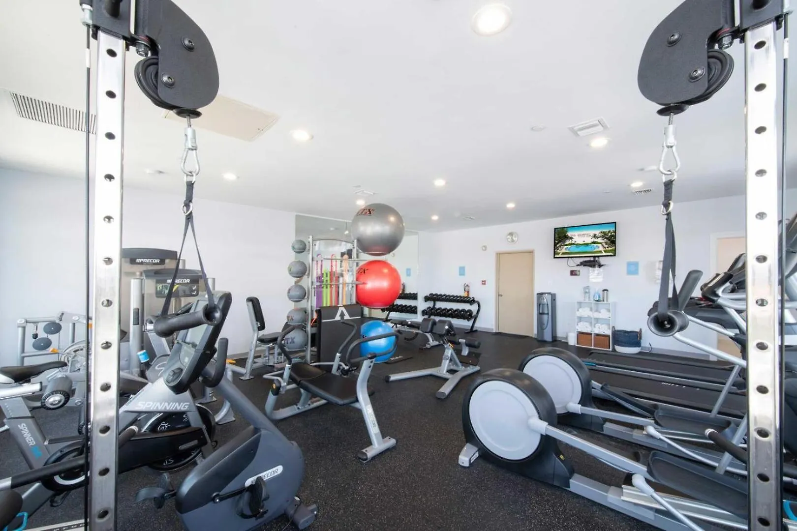 Beachcomber 21 George Town Apartman